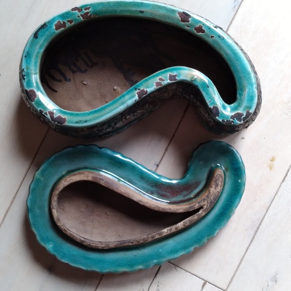 Decorative paisley shaped keepsake ceramic dish - Picture 7 of 13